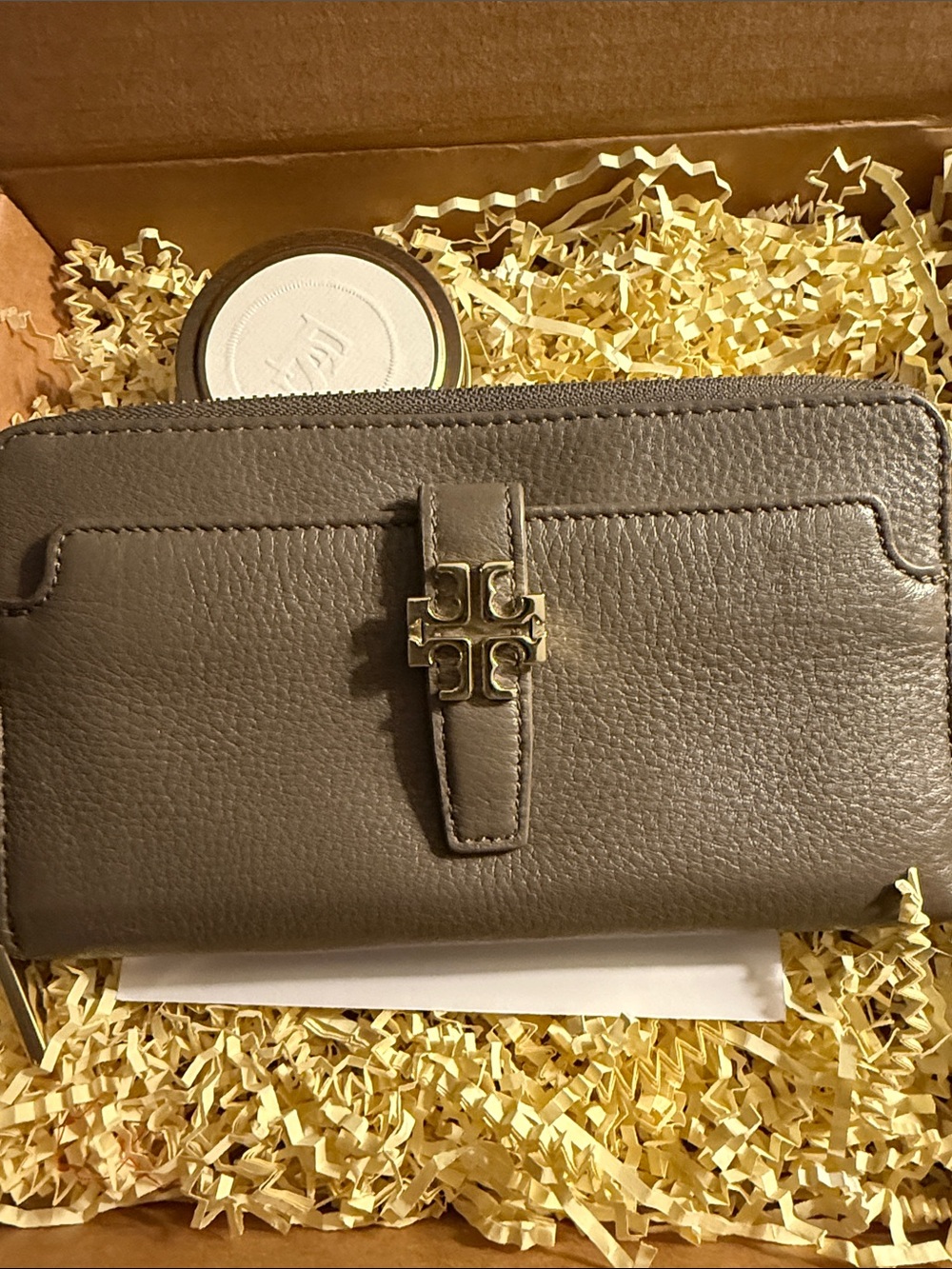 Tory Burch Sage Green Leather Zip Wallet with Logo Accent